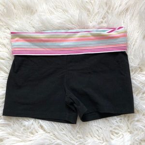 3/$18 🥳 or bundle & make an offer